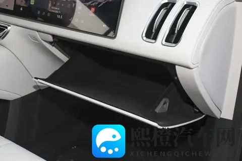 全家出游新选择？深蓝S09能否成为六座SUV的黑马！-1