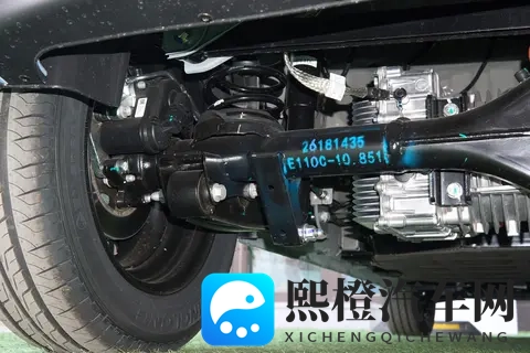 4 万级代步神车！宏光 MINIEV 2025 款全系配置解析与购车建议-2
