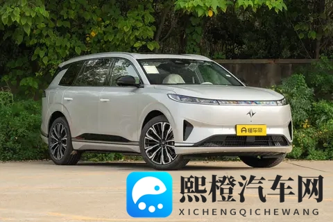 1599万起售,这款中大型车空间大,适合品质家庭-2