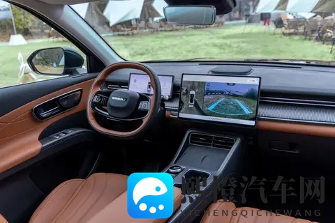 限时929万起,第五代奇瑞瑞虎8上市!两套前脸_内饰造型,配大屏-3