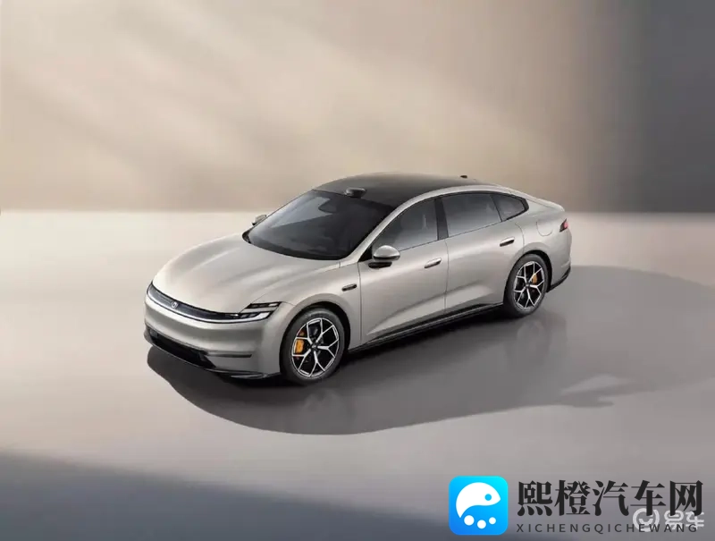 长安启源豪华出击主流市场,与林肯同源制造-1