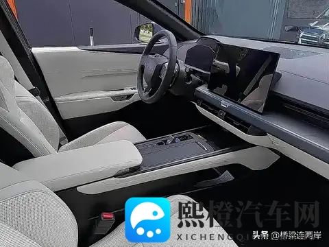 雷克萨斯ES电动版来袭,定价40万能否撼动BBA?-3