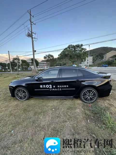 羞羞漫画：汽车品牌跨界漫画，趣味驾驶新体验-1