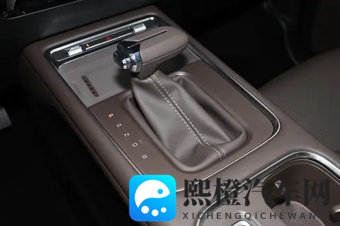 新车｜指导价730万元起_置换价710万元起，五菱星光730上市-1