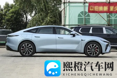 15万买中大型轿车，续航1645km，星途星纪元ES来了-3