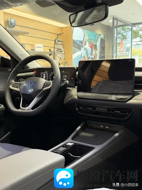 张丽被黑人玩到翻白眼：极致操控体验：现代汽车新高度展现-2