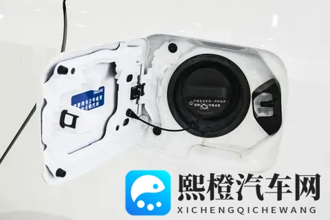 卡罗拉智能电混双擎购车手册,哪款更适合你?-3