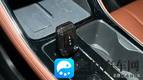 吉利帝豪焕新而至，尺寸智能双升级？-1