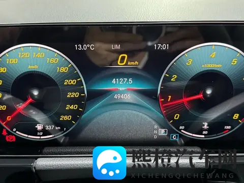 二手奔驰GLA:20款白色座驾,表显45万公里,1388万值不值?-3