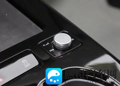 奥迪新车没白等,低功率不带电加速7X秒?采用半隐藏式门把手-2