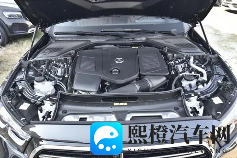 2026款奔驰长轴距E级上市，新增经典版仅售4299万，剑指宝马5系-2