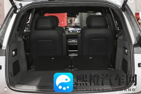 乐道L90 2025款 六座版Pro：以技术细节重塑家庭出行新标准-1