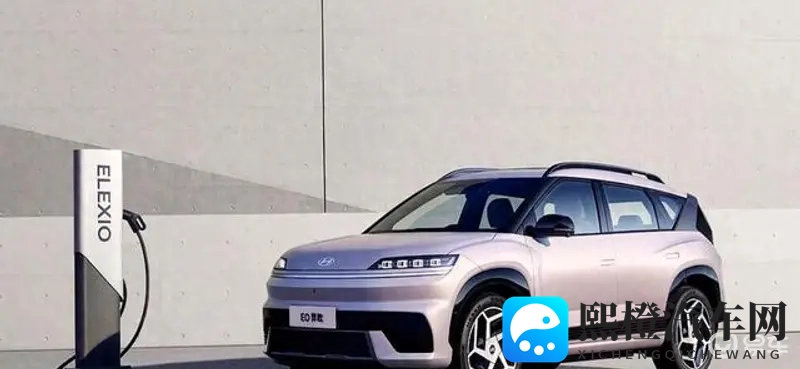 3D 巨大 扶她 疯狂：豪华轿车新突破，科技驾驭体验非凡-1