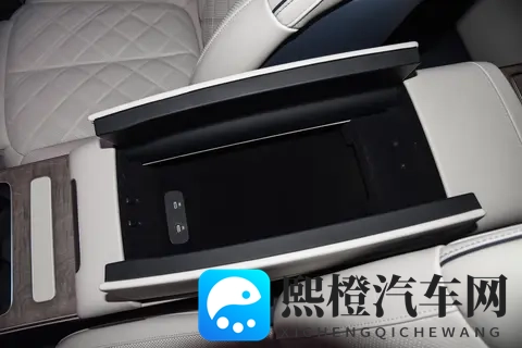 来ET9地平线版深度体验:行政旗舰的“科技感”是噱头还是硬实力-3