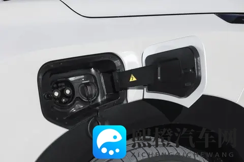 55L油耗+210km纯电续航，AION i60增程版开启预售-3