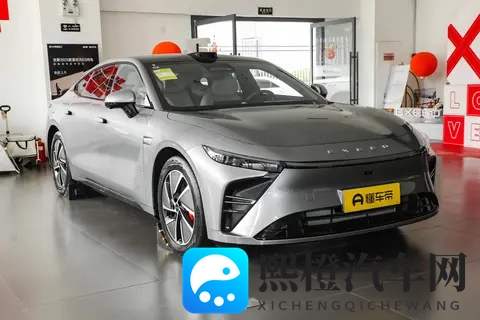 标配800V快充，续航最高710km，15万级星纪元ES选购指南-2