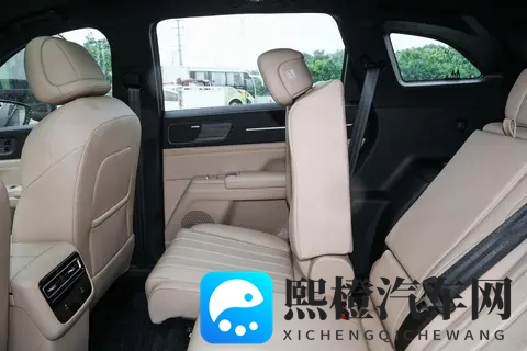 开了2025款捷途山海L7 PLUS,我觉得家用SUV就应该这样-1