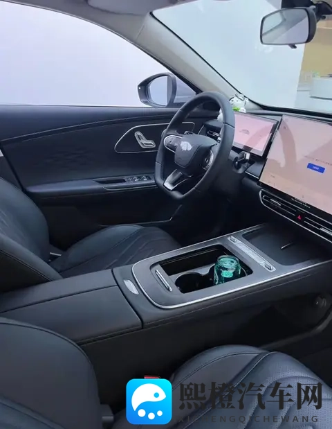 家用新能源轿车二选一：风云A8L对比秦L舒适节能多维度，谁更适合-1