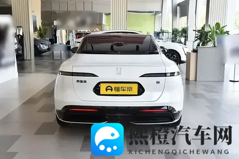 我发现它真懂年轻人：颜值、智能、舒适全在线，这款中型车咋样-2