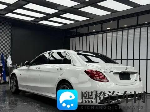 13万多拿下奔驰C级,18年7万公里,豪华座驾轻松拥有-1