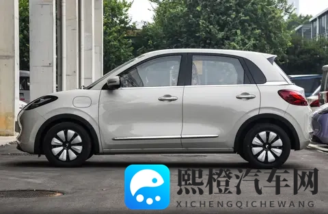 纯电代步车绕不开的选择，解读五菱缤果，颜值高还能“装”-1