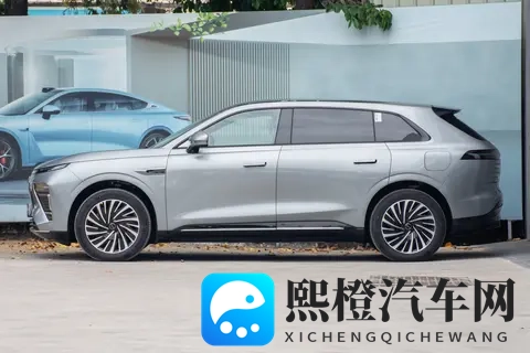 家用大5座推荐!1898万起,配8295芯片+20底盘,家用真香-2