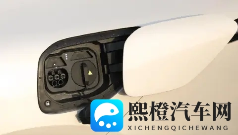 阿维塔12四激光版上市,鸿蒙座舱+四雷达助力舒适出行-3