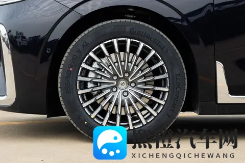 26款岚图梦想家：安全、智能、豪华全面突破，值得试驾体验-1