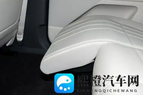 17 万拿下纯电 SUV?东风奕派eπ008 :空间、续航、配置够家用吗?-3