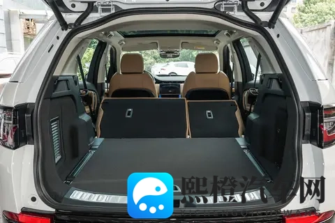 路虎发现运动版实测:越野有底气,城市开着也够舒服的豪华 SUV-2