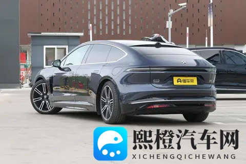 别只盯着宝马7系!这款国产豪车更合适,价格亲民,配置拉满-1