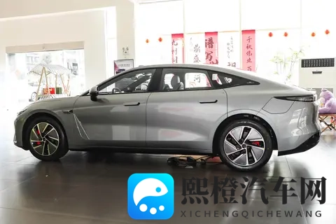 11月买车的看过来!星纪元ES优惠大,配置还升级,别错过!-1