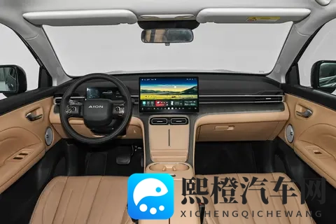 试驾广汽埃安i60增程版：解决增程车三大痛点，价格亲民-3