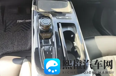 小区炸开锅！王哥买的纯电被质疑不值，他晒出账单后全闭嘴了-1