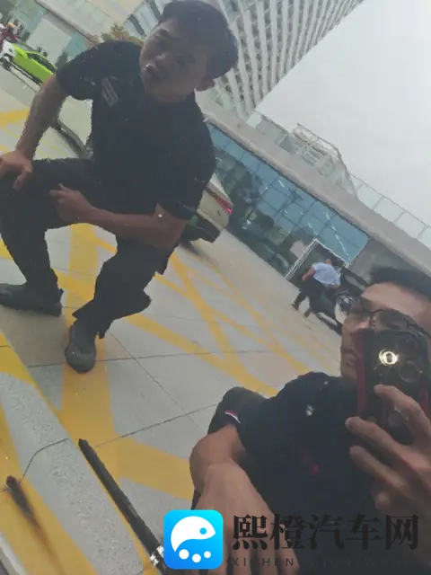 结合油电混合更香！20款丰田RAV4荣放，一手车况！-1