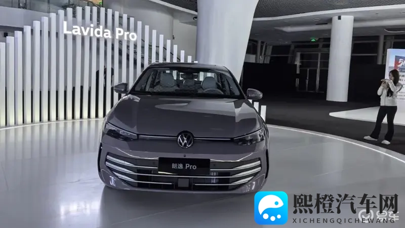 国民家轿大升级!朗逸 Pro 限时价888万元起-1