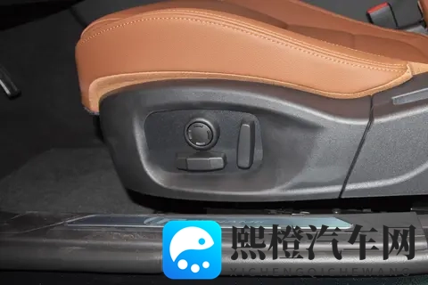 18 万开豪华后驱！2025 捷豹 XEL 购车手册，年轻精英首选纪念版-1