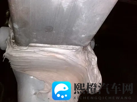 17万拿下行政座驾?2018款奔驰E300L还能战几年?-1