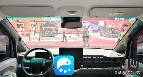 吉利率先出击！全新多功能车799万元，关键车长5米，性价比拉满-1