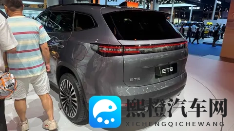 综合最大续航超过1300km!星纪元ET5将于2025年11月13日开启预售-1