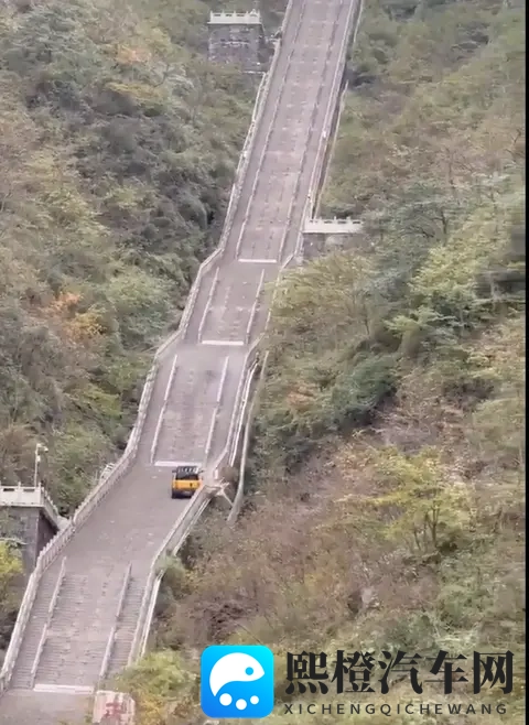 奇瑞天门山溜车撞护栏！挑战路虎神迹失败，技术差or营销赌太大？-1