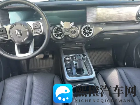 硬派越野触手可及,3万公里一手坦克300,圆你越野梦-1