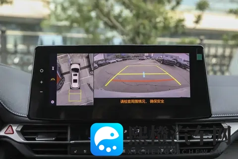 丰田赛那：三款四驱车型，豪华版、尊贵版、臻享版哪款最值得选？-2