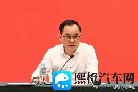 朱华荣,卸任这家车企董事长!-1