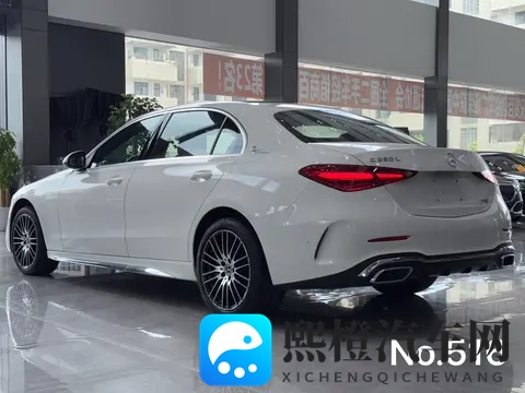 216W圆梦奔驰C级,优雅运动风,都市白领新选择-3