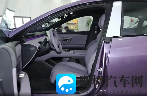 两款“平民轿跑”零跑Lafa5开启预售 深蓝L06将配第四代磁流变悬架-1