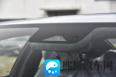 油电同智,吉利星瑞东方曜,10万级家轿的油电同智选择-2