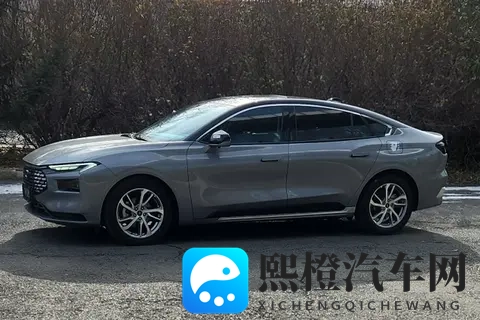 135万！准新一手福特蒙迪欧，家用代步好选择-3