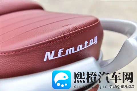 比150踏板还要便宜的250平踏板，该有的豪华配置却一样不少-3