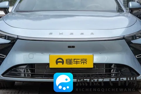 星纪元ES 2025款增程版Pro高速辅助驾驶：全域场景覆盖的出行方案-3